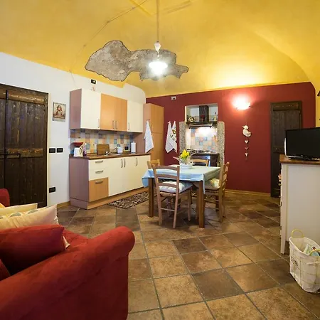 Casa Corte Rocca 아파트