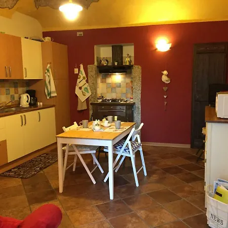Casa Corte Alla Rocca *