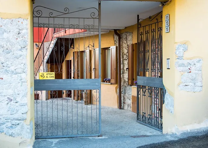 Casa Corte Alla Rocca * Arona