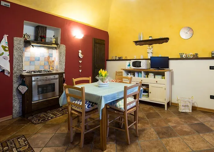 Casa Corte Rocca * Arona