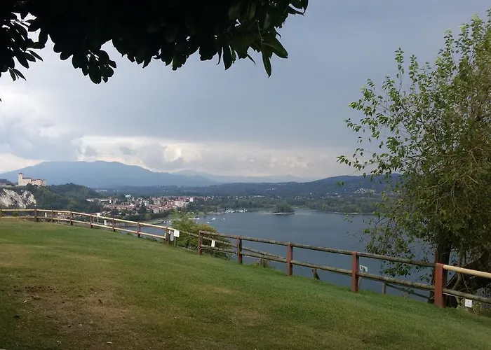 Casa Corte Rocca Apartamento Arona